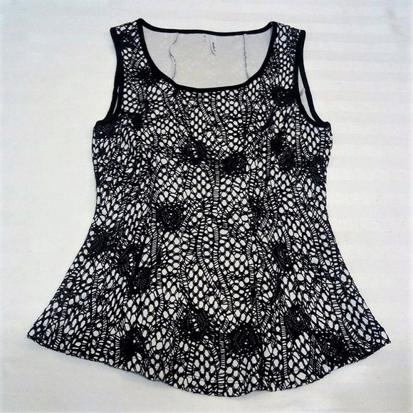 Black Lace Overlay Tank Top (xsm) - Picture 4 of 10